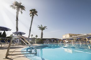 Delfino Beach Hotel