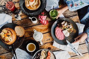 The Manna, Ascend Hotel Collection