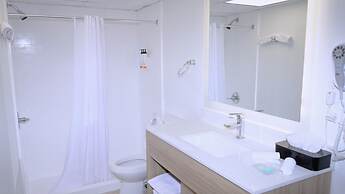 Waterfront Inn PHL Airport