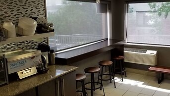 Waterfront Inn PHL Airport