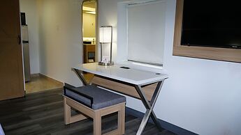 Waterfront Inn PHL Airport