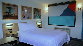 Waterfront Inn PHL Airport