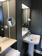 Sheridan Guest House