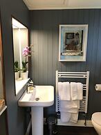 Sheridan Guest House