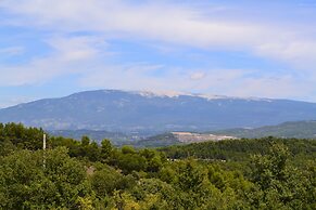 VVF Luberon Provence, Murs