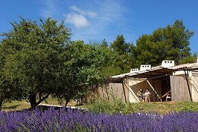 VVF Luberon Provence, Murs