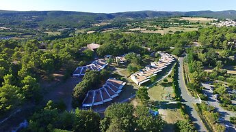VVF Luberon Provence, Murs