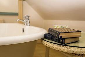 Orestone Manor
