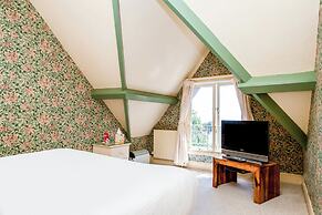 Orestone Manor