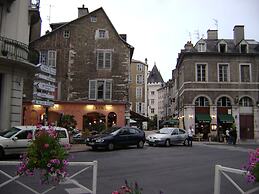 Hotel Adour