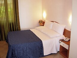 Residence Hotel La Taverna