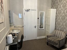 Tanes Hotel