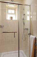 Tanes Hotel