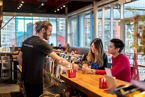 Delta Hotels by Marriott Burnaby Conference Centre