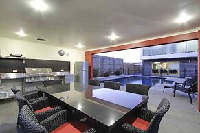 Bridges on Argyle Motel & Apartments