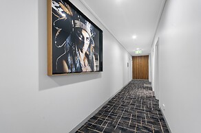 Bridges on Argyle Motel & Apartments