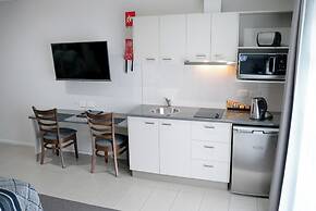 Bridges on Argyle Motel & Apartments