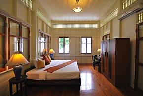 Baan Bayan Beach Hotel