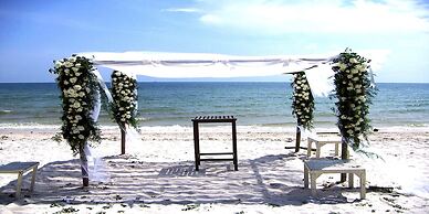 Baan Bayan Beach Hotel