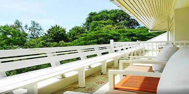 Baan Bayan Beach Hotel