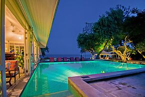 Baan Bayan Beach Hotel