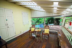 Baan Bayan Beach Hotel