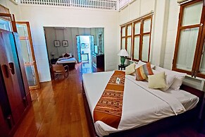 Baan Bayan Beach Hotel