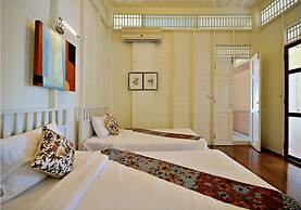 Baan Bayan Beach Hotel