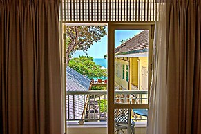 Baan Bayan Beach Hotel