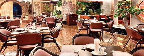 Topland Hotel & Convention Centre