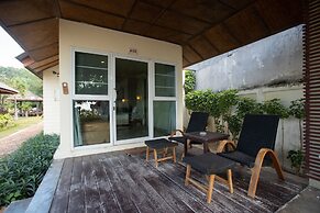 Southern Lanta Resort