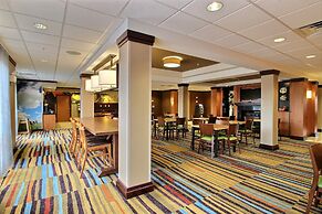 Fairfield Inn & Suites by Marriott Milwaukee Airport