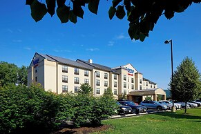 Fairfield Inn & Suites by Marriott Cumberland