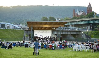 Fairfield Inn & Suites by Marriott Cumberland