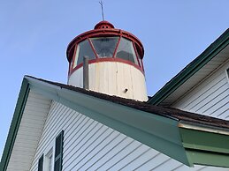 Lighthouse Inn
