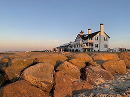 Lighthouse Inn
