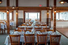 Lighthouse Inn