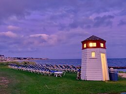 Lighthouse Inn