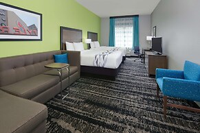 La Quinta Inn & Suites by Wyndham Tyler South