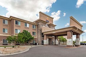 Comfort Inn & Suites Brighton Denver NE Medical Center