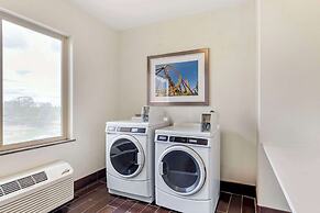 Comfort Inn & Suites Brighton Denver NE Medical Center