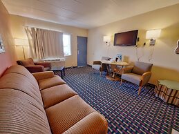Seashire Inn & Suites