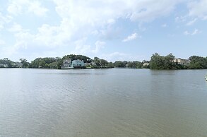 Seashire Inn & Suites