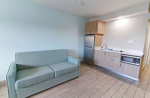 Seashire Inn & Suites