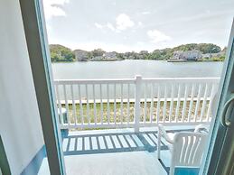 Seashire Inn & Suites