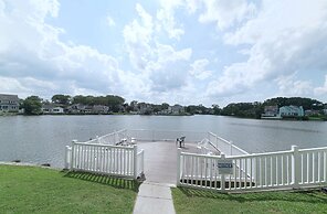 Seashire Inn & Suites