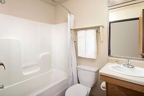 WoodSpring Suites St. Louis Arnold