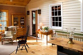 The Stockbridge Country Inn Closest B&B to Norman Rockwell Museum and 