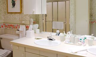 The Stockbridge Country Inn Closest B&B to Norman Rockwell Museum and 