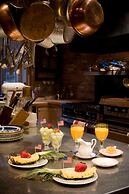 The Stockbridge Country Inn Closest B&B to Norman Rockwell Museum and 